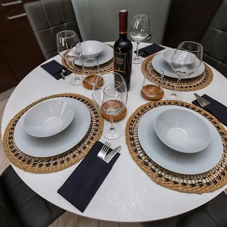 Apartment Charmy & Cozy Panoramic Flat 50m From M4 Stop Milan