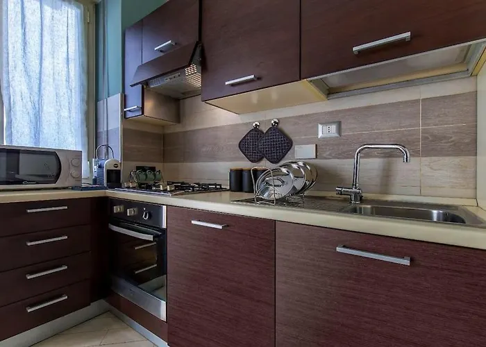 Charmy & Cozy Panoramic Flat 50m From M4 Stop * 밀라노