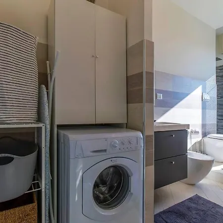 Apartmán Charmy & Cozy Panoramic Flat 50m From M4 Stop Milán